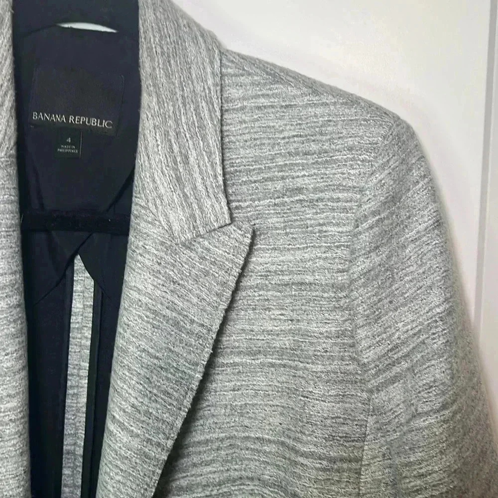 Banana Republic One Button Wool & Spandex Boucle Gray Blazer - Picture 6 of 10